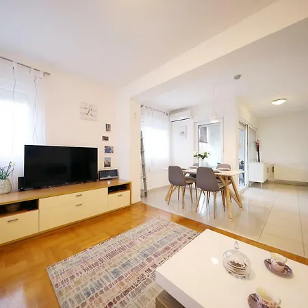 Antonio Apartment